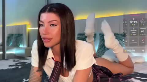 Hi everyone my name is Sasha   online show from 06-18-26, 10:14