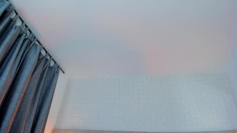 Snapshot of sasha_wolff chatting on 11-18-25, 11:48 Sasha online show from 11-18-25, 11:48