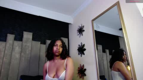 sashafoxy_ online show from 04-10-26, 02:00