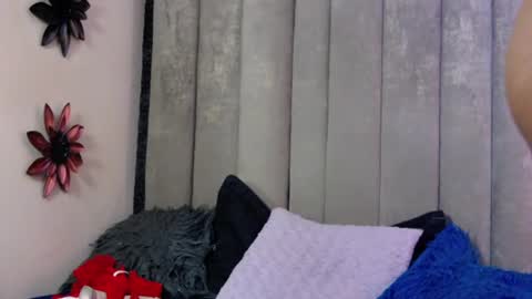 Snapshot of sashafoxy_ chatting on 06-10-26, 02:49 sashafoxy_ online show from 06-10-26, 02:49