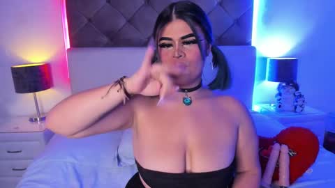 selene  online show from 02-21-25, 11:32