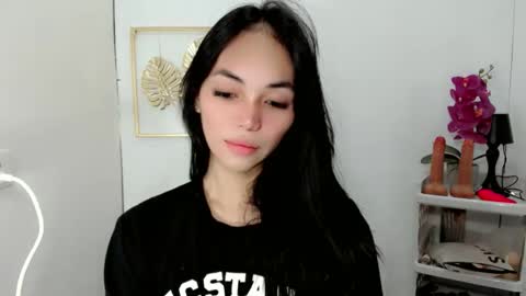 Snapshot of sashifoxdoll_ chatting on 09-17-25, 06:09 Sashi online show from 09-17-25, 06:09
