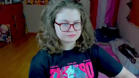 Snapshot of sashy_way chatting on 05-03-26, 02:23 .Alexandra online show from 05-03-26, 02:23