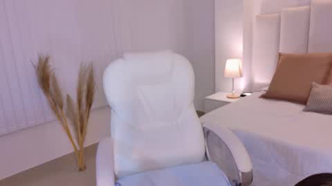 Snapshot of saskia_litt chatting on 03-04-26, 03:56 saskia litt online show from 03-04-26, 03:56