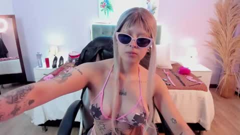 saskia_vellour online show from 02-01-26, 06:17