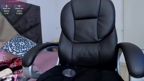 Snapshot of saskiagrendel chatting on 03-04-26, 12:05 saskiagrendel online show from 03-04-26, 12:05