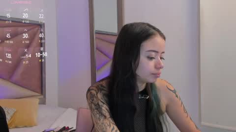 Snapshot of saskiagrendel chatting on 05-25-26, 06:25 saskiagrendel online show from 05-25-26, 06:25