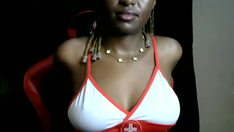 sassy_lyne online show from 06-19-26, 10:41
