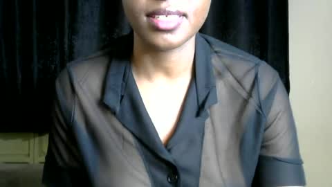 Snapshot of sassy_lyne chatting on 06-26-26, 01:59 sassy_lyne online show from 06-26-26, 01:59