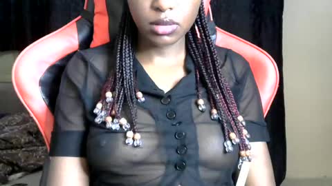 Snapshot of sassy_lyne chatting on 07-16-26, 06:52 sassy_lyne online show from 07-16-26, 06:52