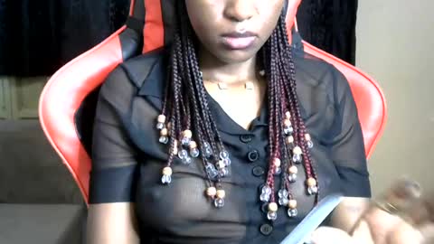 Snapshot of sassy_lyne chatting on 07-23-26, 07:17 sassy_lyne online show from 07-23-26, 07:17