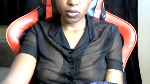 Snapshot of sassy_lyne chatting on 07-30-26, 03:05 sassy_lyne online show from 07-30-26, 03:05