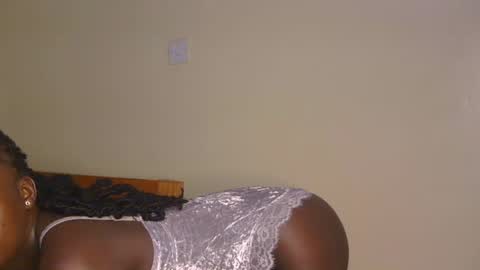 Snapshot of sassyleila chatting on 07-02-26, 11:55 sexxy one online show from 07-02-26, 11:55