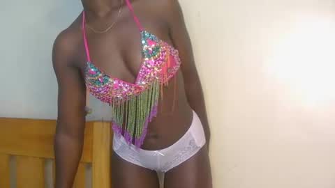Snapshot of sassyleila chatting on 07-17-26, 12:28 sexxy one online show from 07-17-26, 12:28
