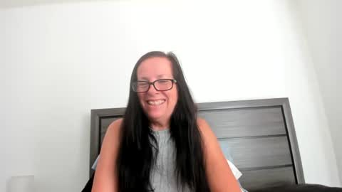 Snapshot of sassypeachgoddess chatting on 10-08-25, 03:09 sassypeachgoddess online show from 10-08-25, 03:09