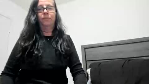 sassypeachgoddess online show from 11-02-25, 02:47