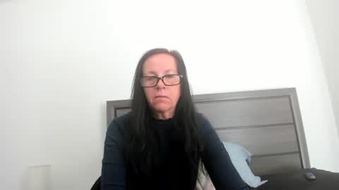 sassypeachgoddess online show from 11-09-25, 02:04