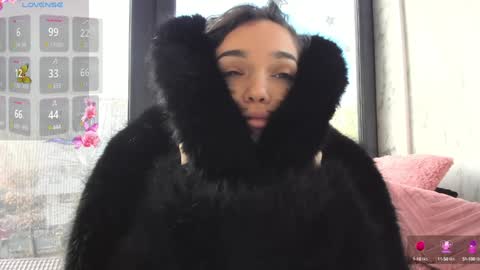 Snapshot of sassyt33n chatting on 12-12-24, 10:45 sassyt33n online show from 12-12-24, 10:45