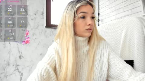 Snapshot of sassyt33n chatting on 02-07-25, 08:33 sassyt33n online show from 02-07-25, 08:33