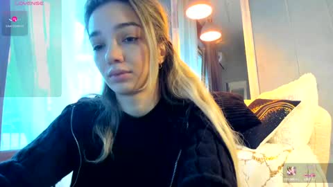 Snapshot of sassyt33n chatting on 10-06-25, 09:29 sassyt33n online show from 10-06-25, 09:29