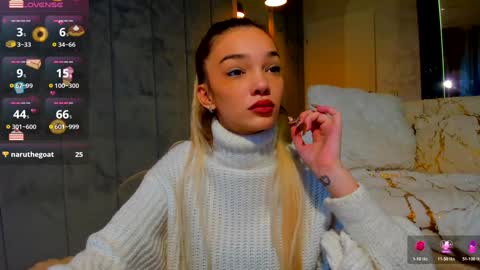 Snapshot of sassyt33n chatting on 11-27-25, 10:28 sassyt33n online show from 11-27-25, 10:28