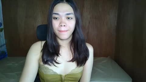 Snapshot of saszzyyumiie chatting on 09-24-25, 02:04 saszzyyumiie online show from 09-24-25, 02:04