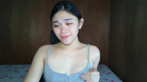 Snapshot of saszzyyumiie chatting on 10-08-25, 02:31 saszzyyumiie online show from 10-08-25, 02:31