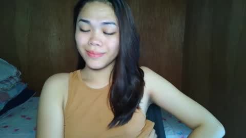 Snapshot of saszzyyumiie chatting on 10-24-25, 02:41 saszzyyumiie online show from 10-24-25, 02:41
