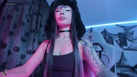 Snapshot of satanbabee_ chatting on 11-03-25, 12:46 im expecting 300 thumbs up on my altar online show from 11-03-25, 12:46