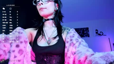 Snapshot of satanbabee_ chatting on 03-05-26, 11:34 im expecting 300 thumbs up on my altar online show from 03-05-26, 11:34