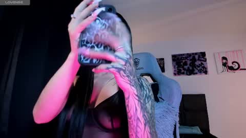 Snapshot of satanbabee_ chatting on 06-28-26, 12:27 im expecting 300 thumbs up on my altar online show from 06-28-26, 12:27