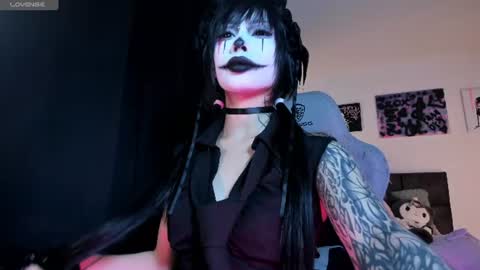 Snapshot of satanbabee_ chatting on 07-25-26, 01:04 im expecting 300 thumbs up on my altar online show from 07-25-26, 01:04
