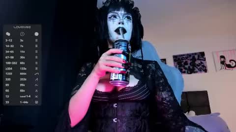 Snapshot of satanbabee_ chatting on 07-26-26, 02:20 im expecting 300 thumbs up on my altar online show from 07-26-26, 02:20