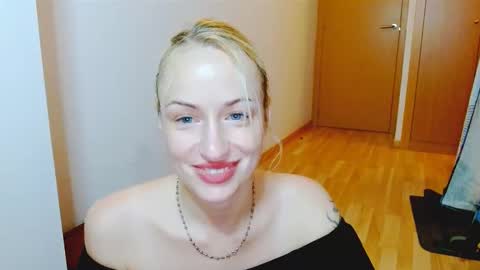 Satinqueen90 online show from 10-19-25, 06:03