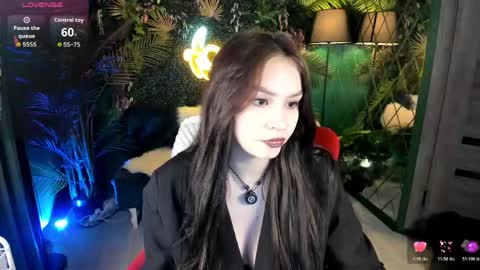   online show from 06-02-26, 03:25