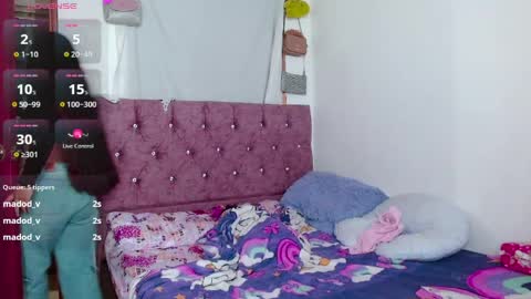 Snapshot of saturno_0 chatting on 04-06-26, 04:46 Dayana online show from 04-06-26, 04:46