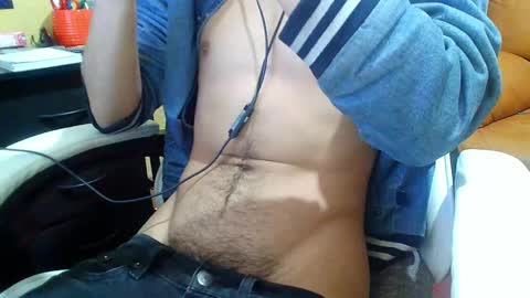 saturno_97 online show from 02-02-25, 09:34