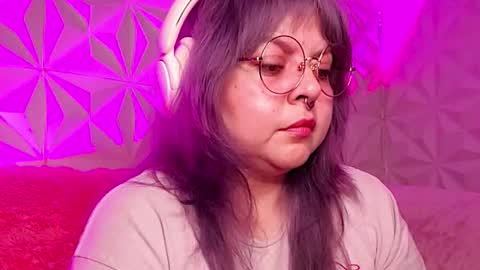 Gina George online show from 10-23-25, 02:33