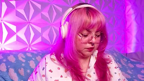 Gina George online show from 02-17-26, 01:24