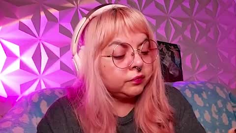 Gina George online show from 04-21-26, 01:53