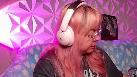 Gina George online show from 04-21-26, 02:51