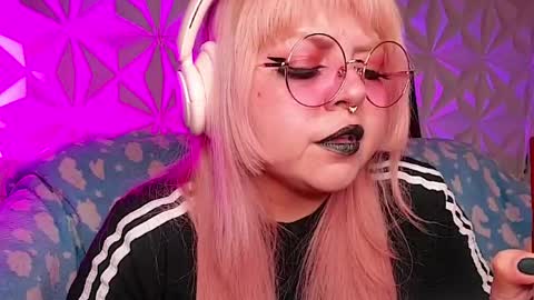 Gina George online show from 04-28-26, 02:27