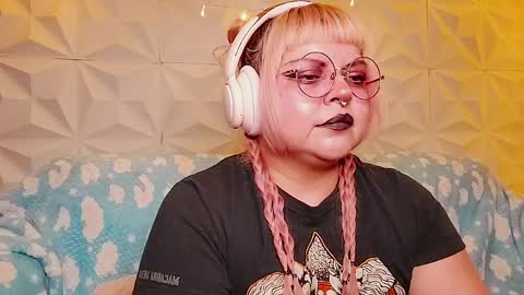 Gina George online show from 05-15-26, 11:01