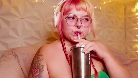 Gina George online show from 07-12-26, 10:34