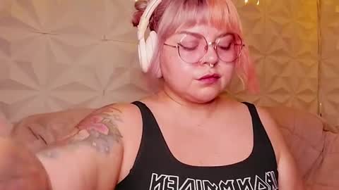 Gina George online show from 07-28-26, 01:01