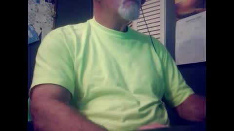 Snapshot of satyr64 chatting on 09-26-25, 11:31 satyr64 online show from 09-26-25, 11:31