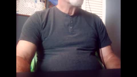 Snapshot of satyr64 chatting on 10-15-25, 03:23 satyr64 online show from 10-15-25, 03:23
