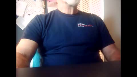 Snapshot of satyr64 chatting on 12-19-25, 03:30 satyr64 online show from 12-19-25, 03:30