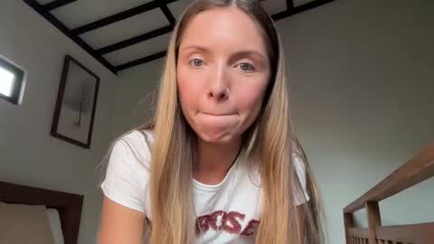 Snapshot of saucybooty chatting on 04-01-26, 09:54 Nana online show from 04-01-26, 09:54