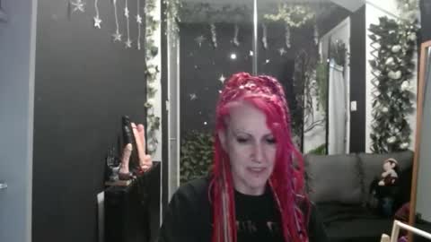 SaucySky online show from 09-28-25, 07:14